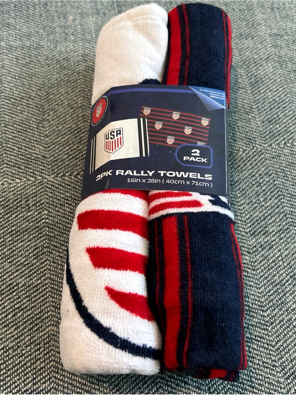 USA Rally Towel 2pk Blue and White, World Cup Stadium Fan Gear, 16"x 28"- New
